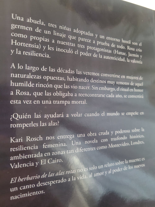 El herbario de las Alas Rotas - Kari Rosch- 2026